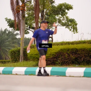 Runner Photo 7536478