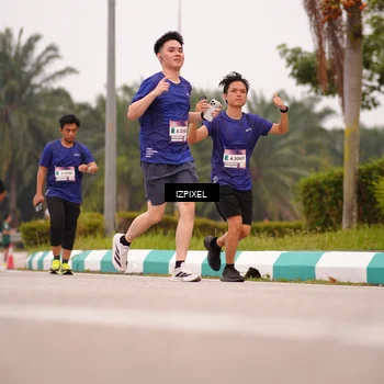 Runner Photo 7536526