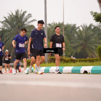 Runner Photo 7536554