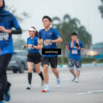 Runner Photo 7536559