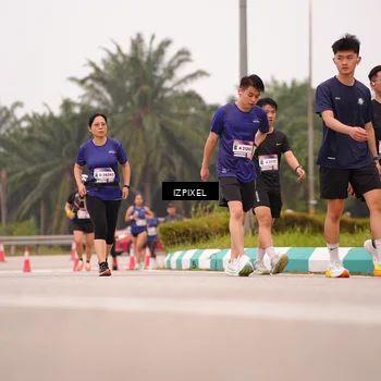 Runner Photo 7536563