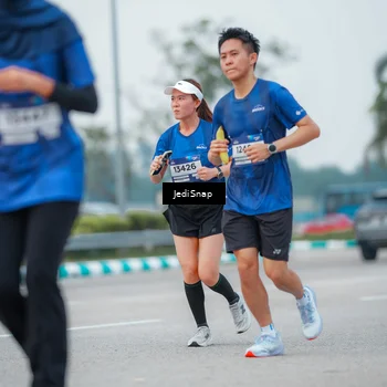 Runner Photo 7536565