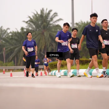 Runner Photo 7536571