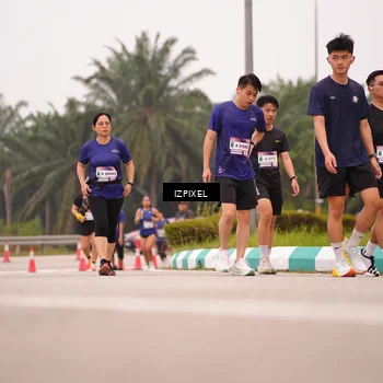 Runner Photo 7536575