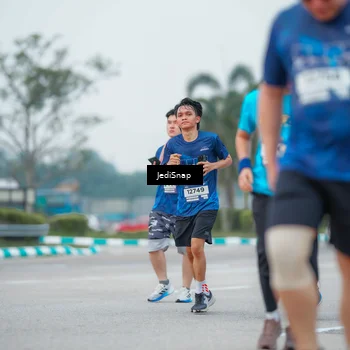 Runner Photo 7536592