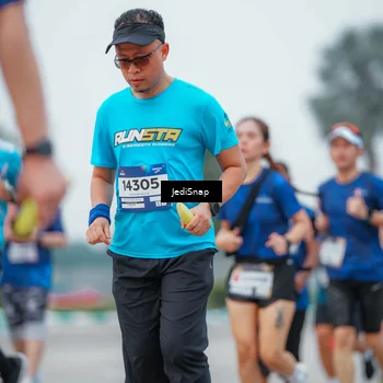 Runner Photo 7536601