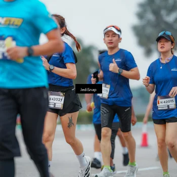 Runner Photo 7536604