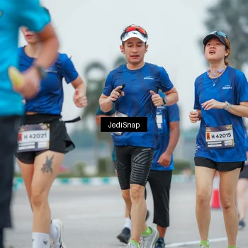 Runner Photo 7536614