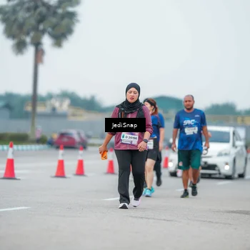 Runner Photo 7536638