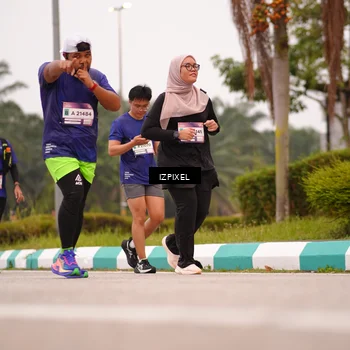 Runner Photo 7536662