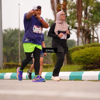 Runner Photo 7536666