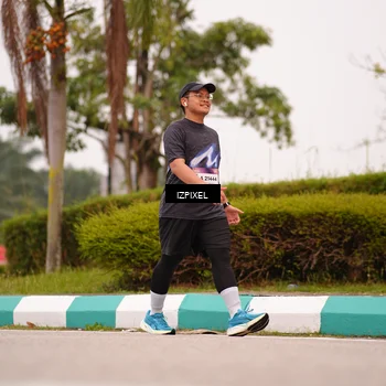Runner Photo 7536672