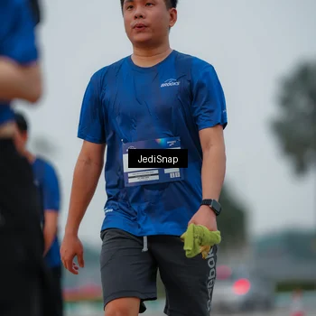 Runner Photo 7536681