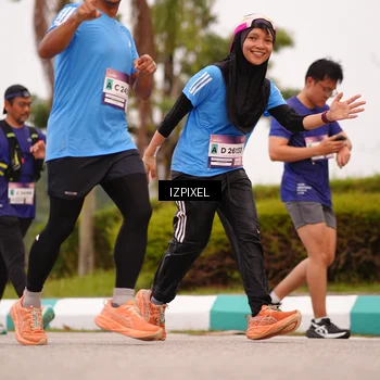 Runner Photo 7536683