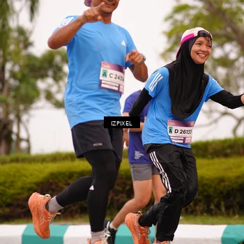 Runner Photo 7536698