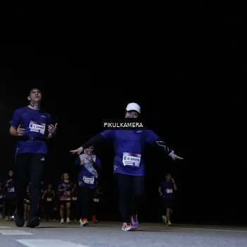 Runner Photo 7536705
