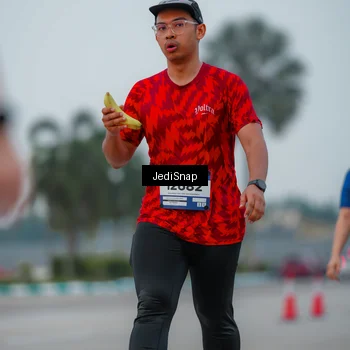 Runner Photo 7536725