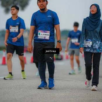 Runner Photo 7536759