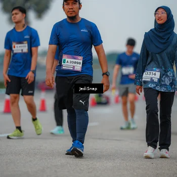 Runner Photo 7536760