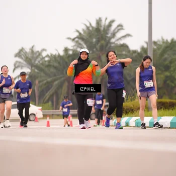 Runner Photo 7536768