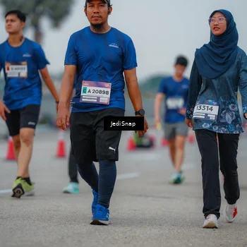 Runner Photo 7536772