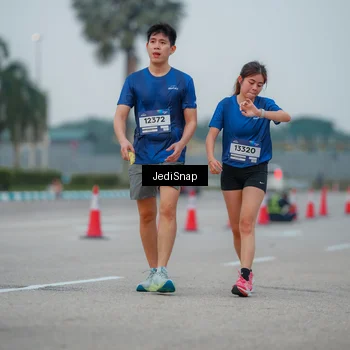 Runner Photo 7536797