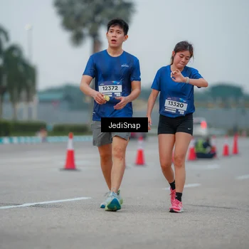 Runner Photo 7536798