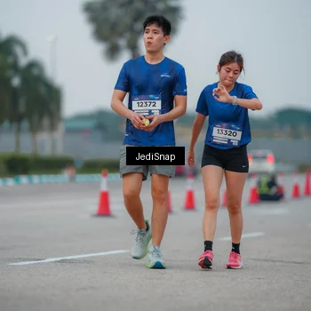 Runner Photo 7536801