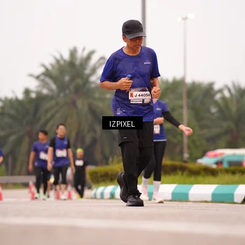 Runner Photo 7536812