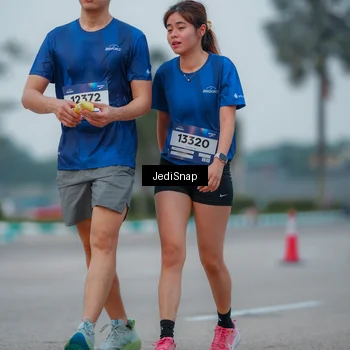 Runner Photo 7536844