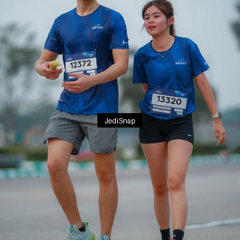 Runner Photo 7536861