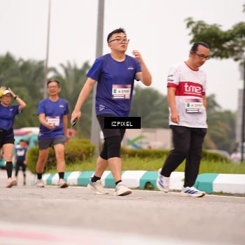 Runner Photo 7536888