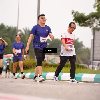 Runner Photo 7536889