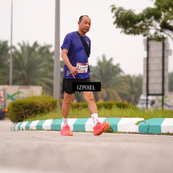 Runner Photo 7536901