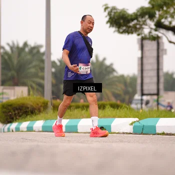 Runner Photo 7536910