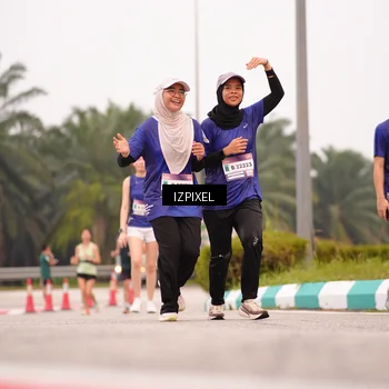 Runner Photo 7536948