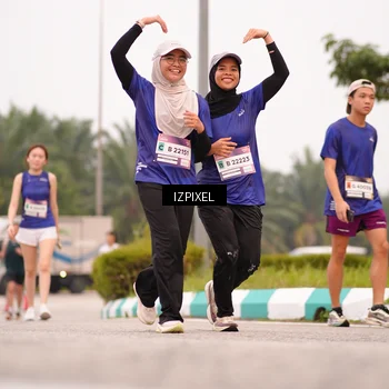 Runner Photo 7536953