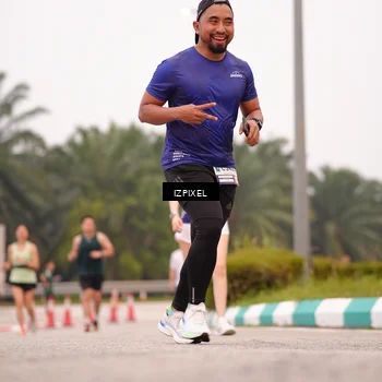 Runner Photo 7536971