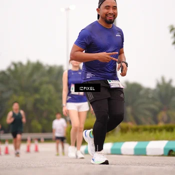 Runner Photo 7536973