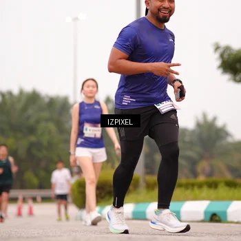 Runner Photo 7536975