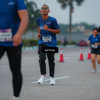 Runner Photo 7536981