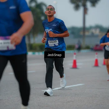 Runner Photo 7536982