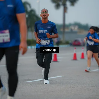 Runner Photo 7536984