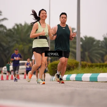 Runner Photo 7537000