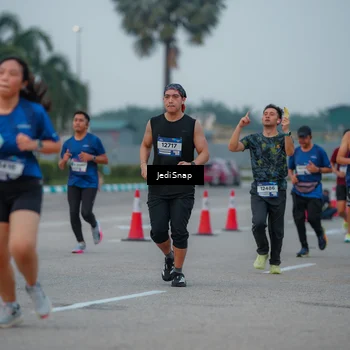Runner Photo 7537007