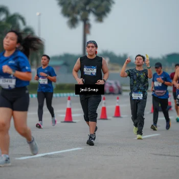 Runner Photo 7537008