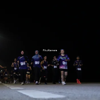 Runner Photo 7537013