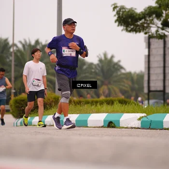 Runner Photo 7537017