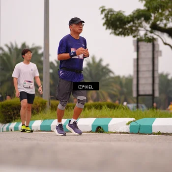 Runner Photo 7537018