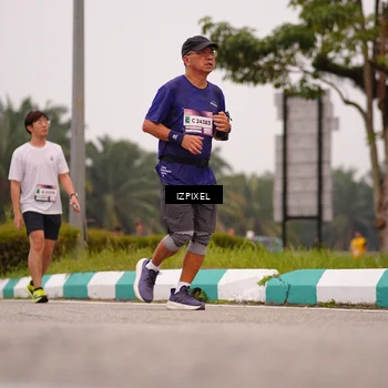 Runner Photo 7537020